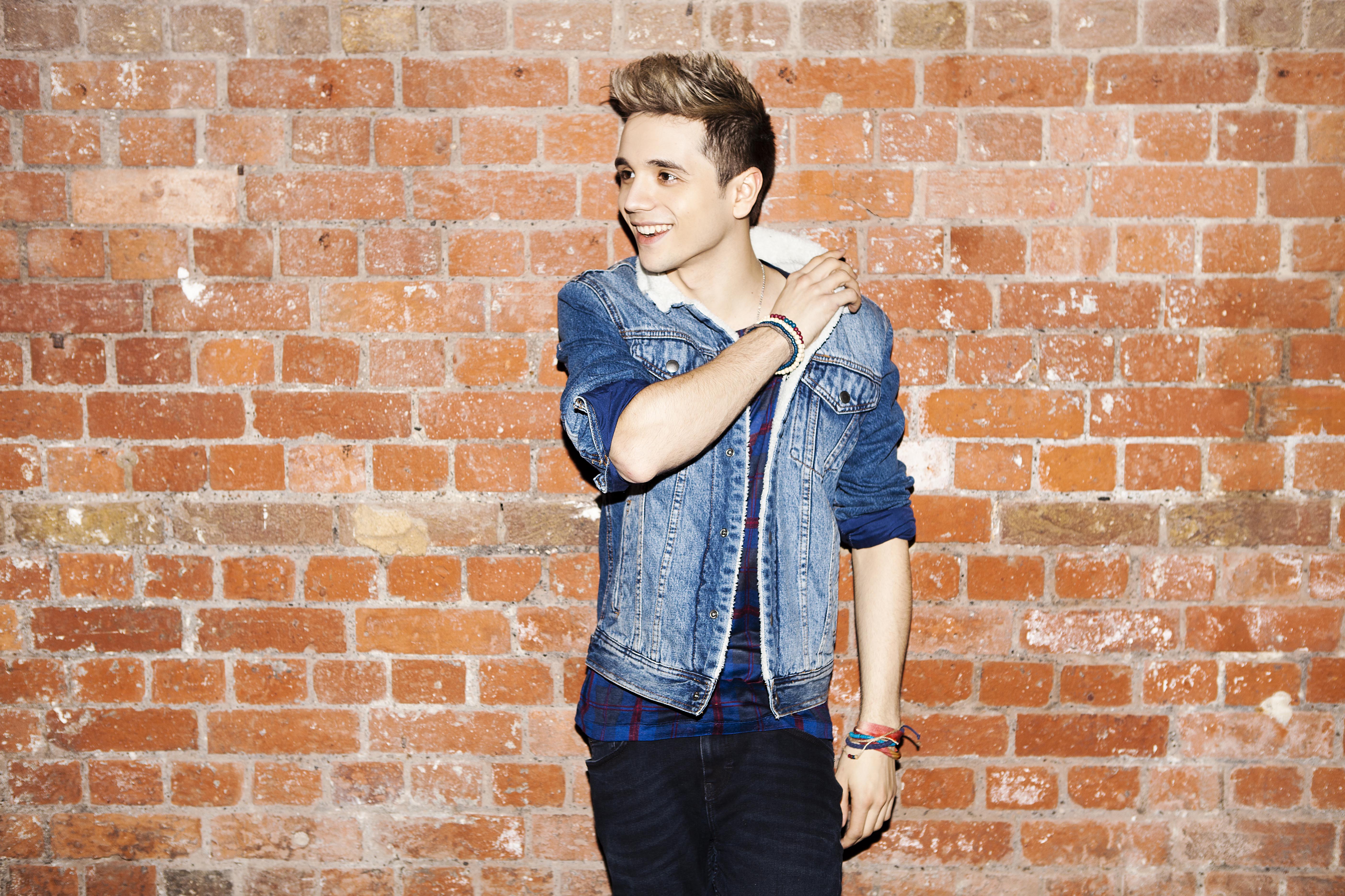 Elyar Fox will be joining The Wanted and The Vamps on tour in Birmingham next month